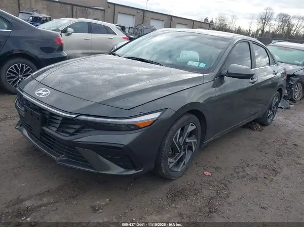 KMHLS4DG1RU643755 2024 HYUNDAI ELANTRA - Image 2