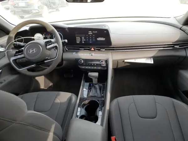 KMHLS4DG1RU670177 2024 HYUNDAI ELANTRA - Image 8
