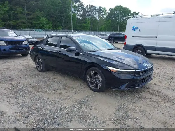 KMHLS4DG1RU671443 2024 HYUNDAI ELANTRA - Image 1