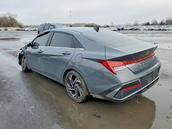 KMHLS4DG1RU695080 2024 HYUNDAI ELANTRA - Image 2