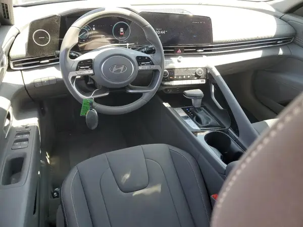 KMHLS4DG1RU738946 2024 HYUNDAI ELANTRA - Image 8