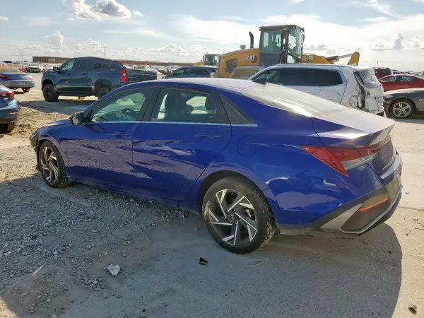 KMHLS4DG1RU744939 2024 HYUNDAI ELANTRA - Image 2