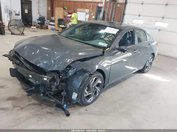 KMHLS4DG1RU748117 2024 HYUNDAI ELANTRA - Image 2