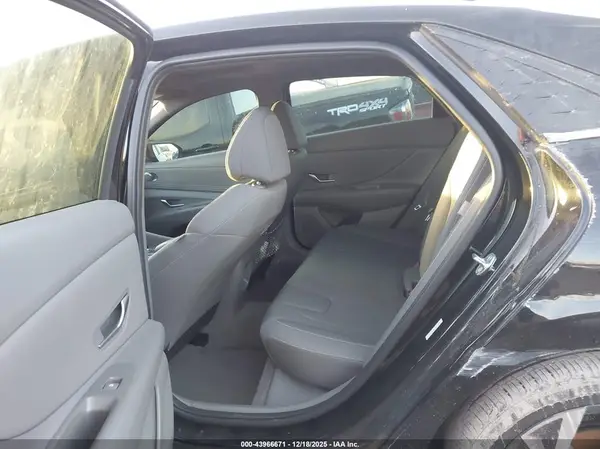 KMHLS4DG1RU771252 2024 HYUNDAI ELANTRA - Image 8