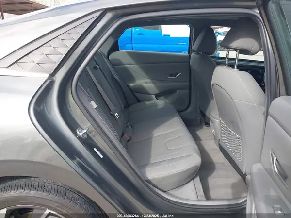 KMHLS4DG1RU787421 2024 HYUNDAI ELANTRA - Image 8