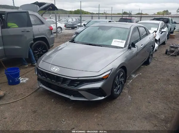 KMHLS4DG1RU790240 2024 HYUNDAI ELANTRA - Image 2