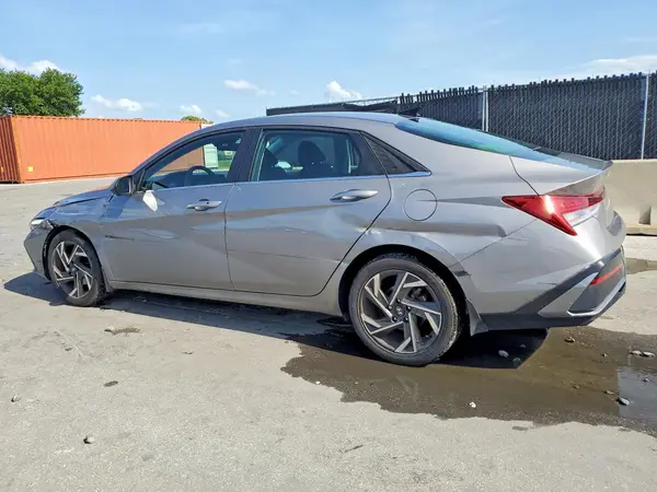 KMHLS4DG1RU805254 2024 HYUNDAI ELANTRA - Image 2