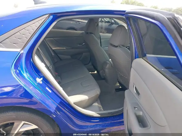 KMHLS4DG1RU823284 2024 HYUNDAI ELANTRA - Image 8