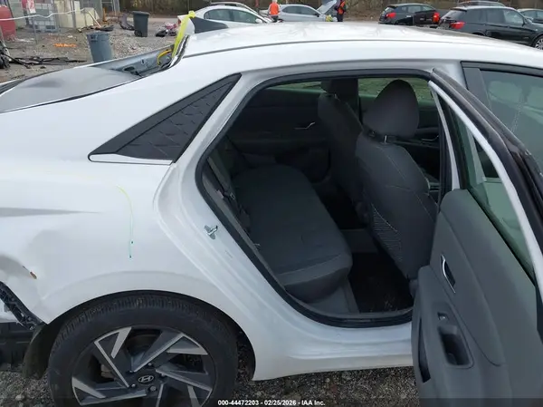 KMHLS4DG1RU832373 2024 HYUNDAI ELANTRA - Image 8