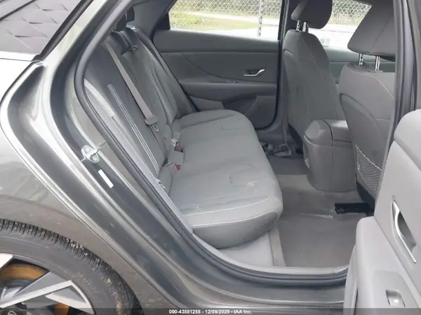KMHLS4DG1RU833250 2024 HYUNDAI ELANTRA - Image 8