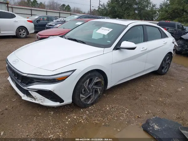 KMHLS4DG1SU026880 2025 HYUNDAI ELANTRA - Image 2