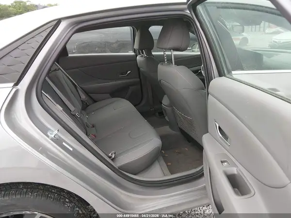 KMHLS4DG1SU029133 2025 HYUNDAI ELANTRA - Image 8