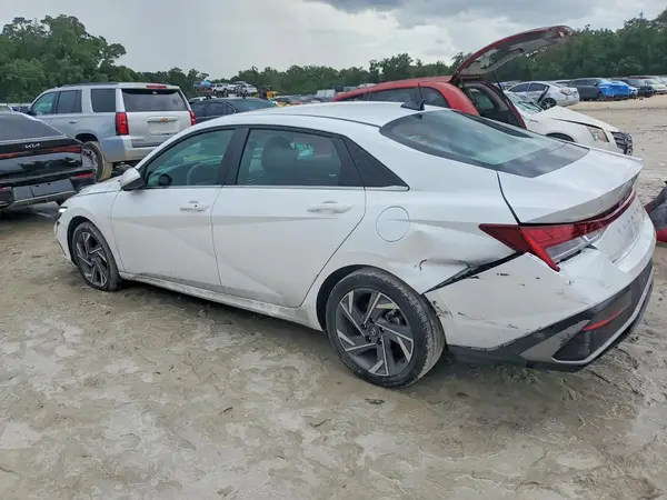 KMHLS4DG1SU031593 2025 HYUNDAI ELANTRA - Image 2