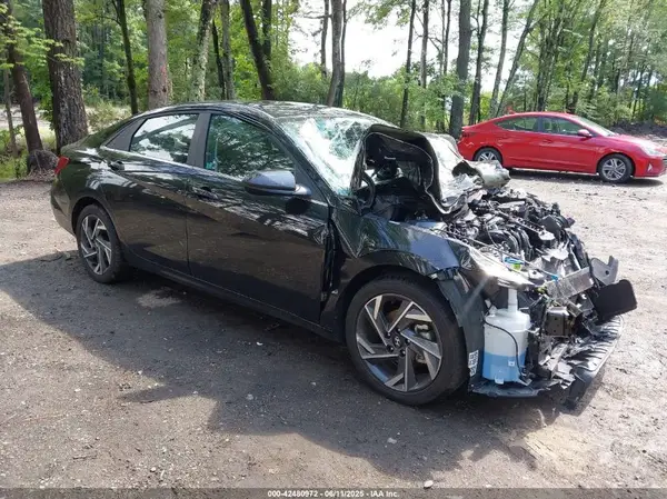 KMHLS4DG1SU856923 2025 HYUNDAI ELANTRA - Image 1