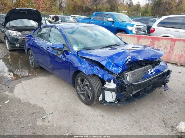 KMHLS4DG1SU858249 2025 HYUNDAI ELANTRA - Image 1