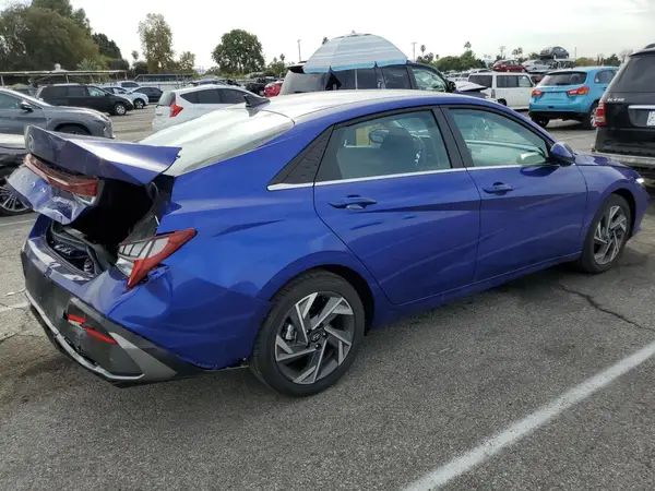 2025 HYUNDAI ELANTRA COPART lot 92472545 auction photo 3