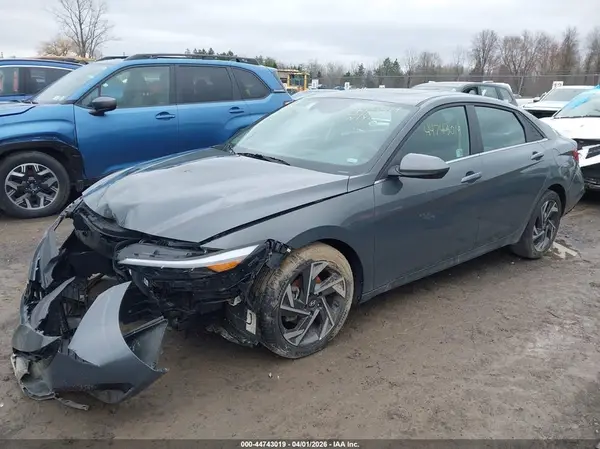 KMHLS4DG1SU879456 2025 HYUNDAI ELANTRA - Image 2