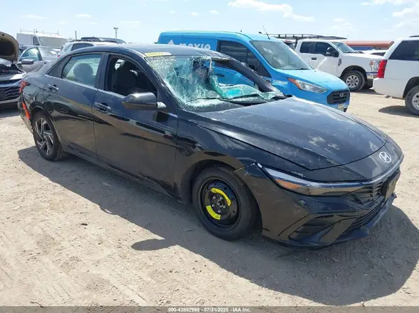 KMHLS4DG1SU880638 2025 HYUNDAI ELANTRA - Image 1