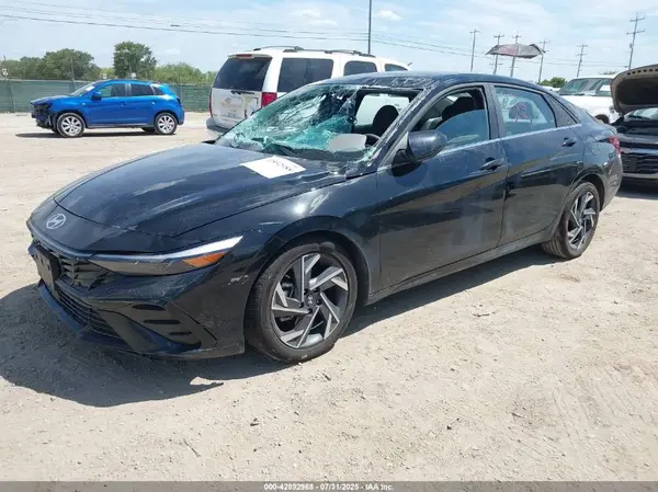 KMHLS4DG1SU880638 2025 HYUNDAI ELANTRA - Image 2