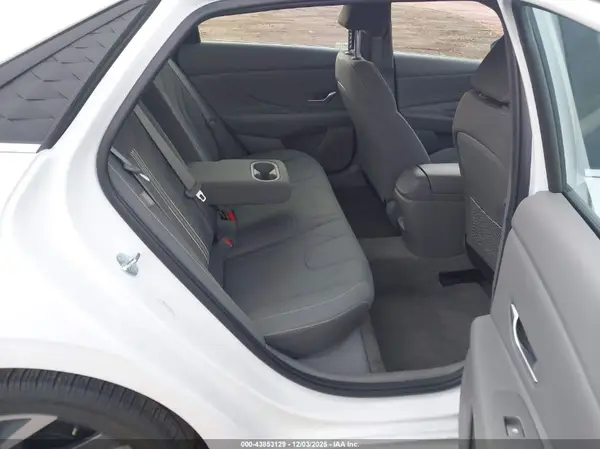 KMHLS4DG1SU905117 2025 HYUNDAI ELANTRA - Image 8