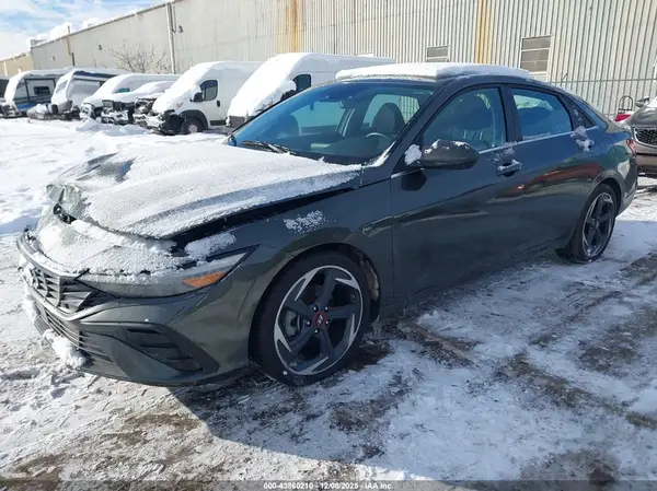 KMHLS4DG1SU905313 2025 HYUNDAI ELANTRA - Image 2