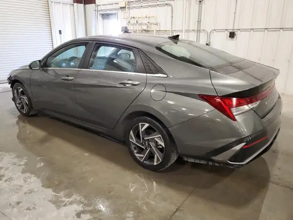 KMHLS4DG1SU913086 2025 HYUNDAI ELANTRA - Image 2