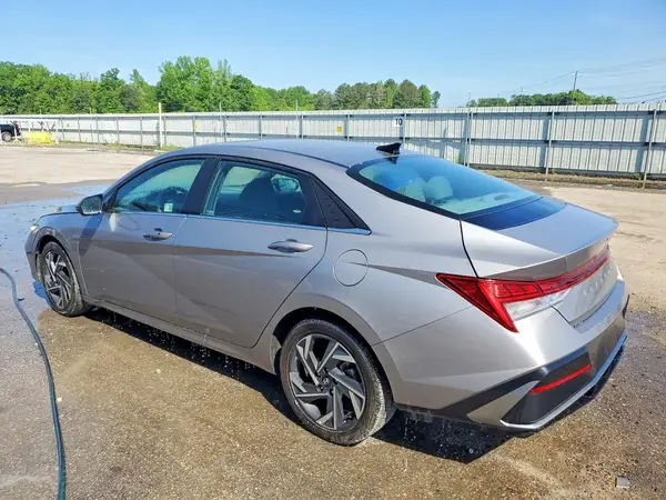 KMHLS4DG1SU921205 2025 HYUNDAI ELANTRA - Image 2