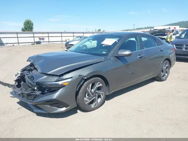 KMHLS4DG1SU923651 2025 HYUNDAI ELANTRA - Image 2