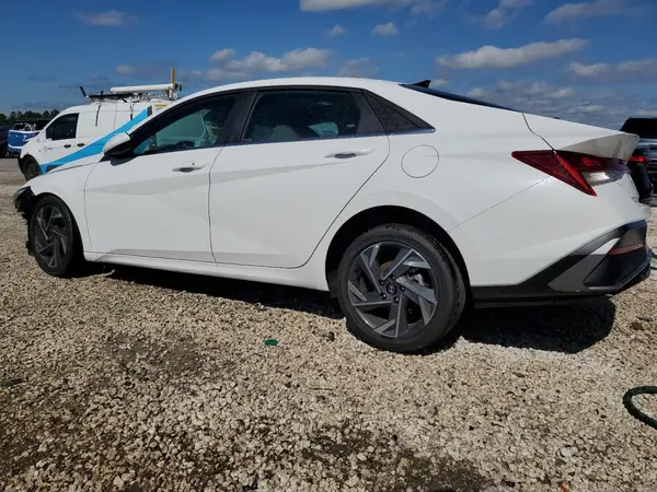 KMHLS4DG1SU924590 2025 HYUNDAI ELANTRA - Image 2