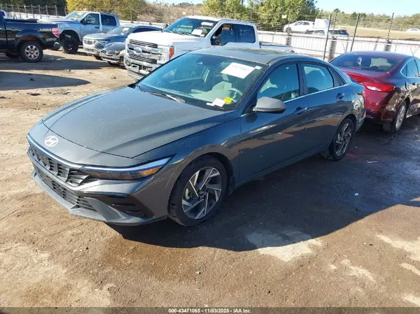KMHLS4DG1SU932608 2025 HYUNDAI ELANTRA - Image 2