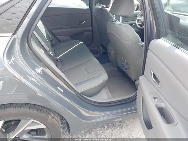 KMHLS4DG1SU933533 2025 HYUNDAI ELANTRA - Image 8