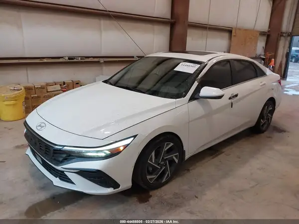 KMHLS4DG1SU933614 2025 HYUNDAI ELANTRA - Image 2