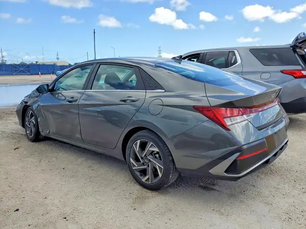 KMHLS4DG1SU936173 2025 HYUNDAI ELANTRA - Image 2