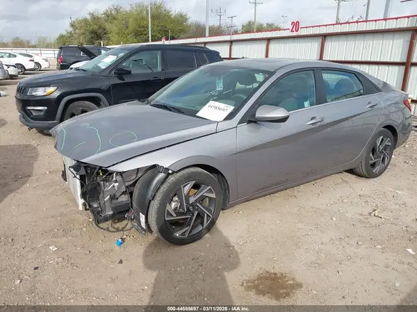 KMHLS4DG1SU943527 2025 HYUNDAI ELANTRA - Image 2