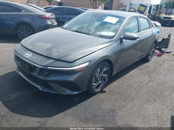 KMHLS4DG1SU946847 2025 HYUNDAI ELANTRA - Image 2