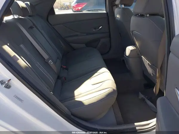 KMHLS4DG2RU692477 2024 HYUNDAI ELANTRA - Image 8