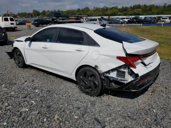 KMHLS4DG2RU696366 2024 HYUNDAI ELANTRA - Image 2