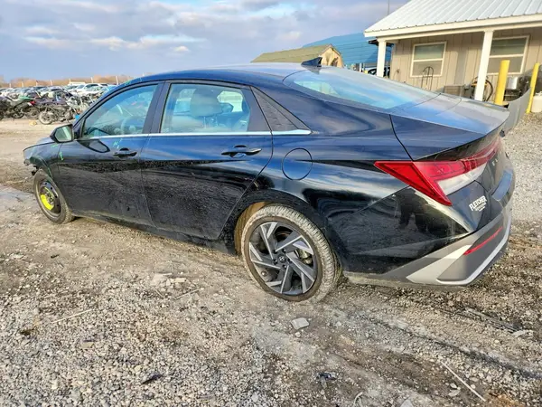 KMHLS4DG2RU699221 2024 HYUNDAI ELANTRA - Image 2