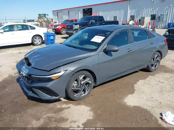 KMHLS4DG2RU724506 2024 HYUNDAI ELANTRA - Image 2