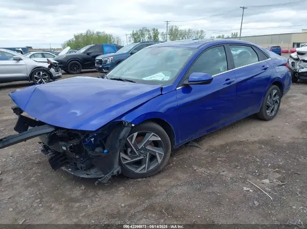 KMHLS4DG2RU750734 2024 HYUNDAI ELANTRA - Image 2