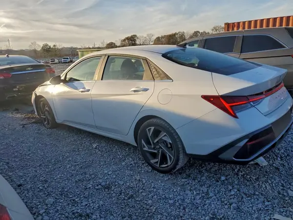 KMHLS4DG2RU781501 2024 HYUNDAI ELANTRA - Image 2