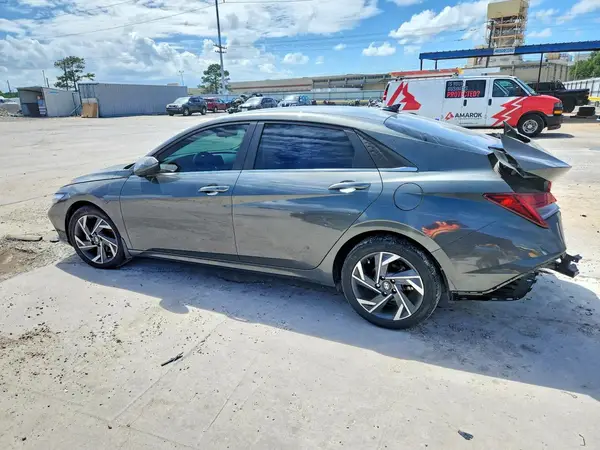 KMHLS4DG2RU786424 2024 HYUNDAI ELANTRA - Image 2