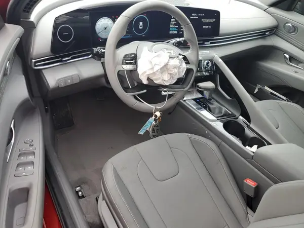 KMHLS4DG2RU810043 2024 HYUNDAI ELANTRA - Image 8