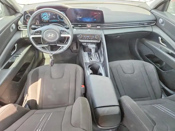 KMHLS4DG2RU830258 2024 HYUNDAI ELANTRA - Image 8