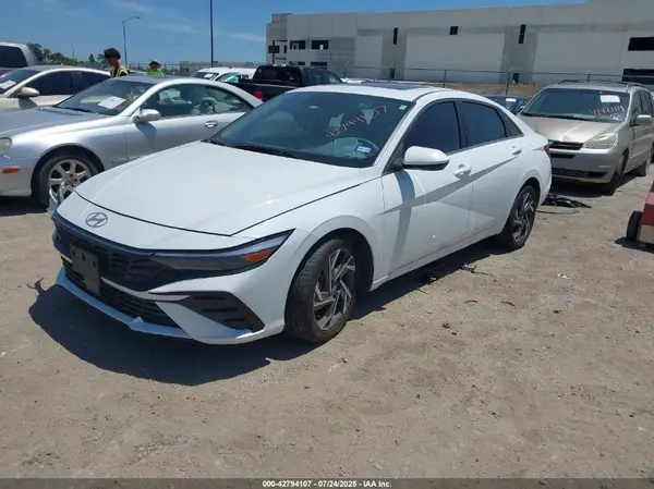KMHLS4DG2RU838151 2024 HYUNDAI ELANTRA - Image 2