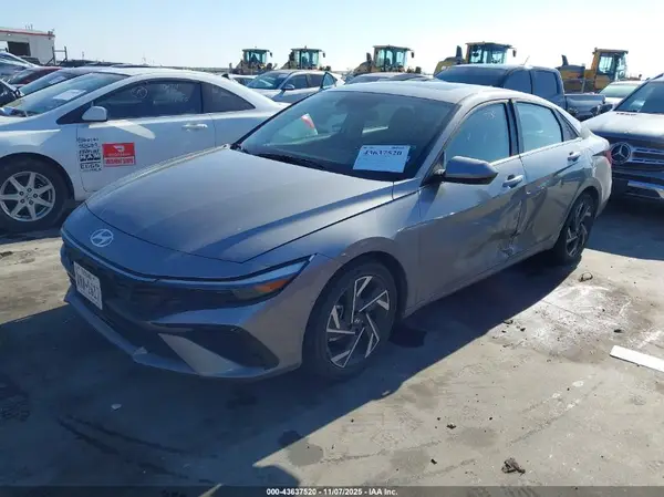 KMHLS4DG2SU018819 2025 HYUNDAI ELANTRA - Image 2