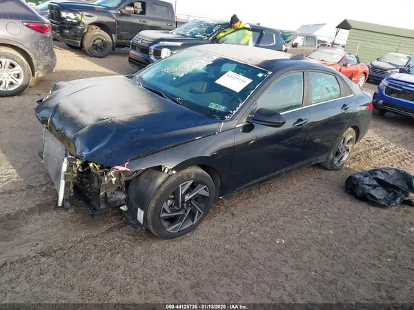 KMHLS4DG2SU854727 2025 HYUNDAI ELANTRA - Image 2