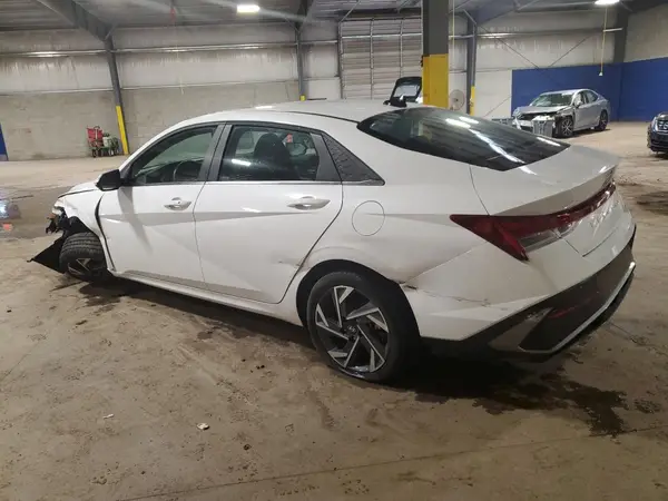 KMHLS4DG2SU874038 2025 HYUNDAI ELANTRA - Image 2