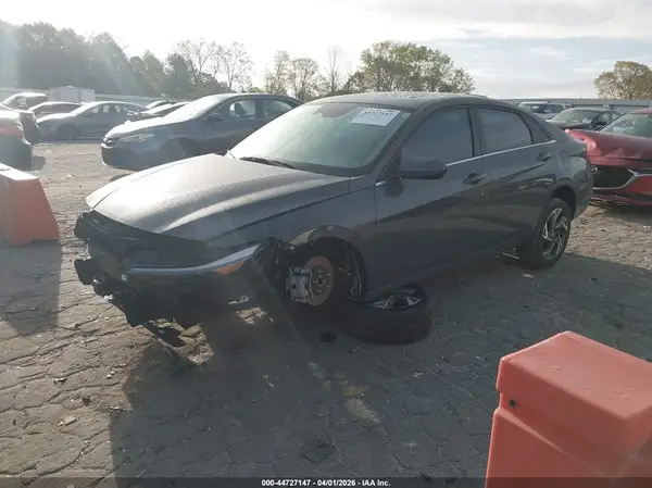 KMHLS4DG2SU876369 2025 HYUNDAI ELANTRA - Image 2