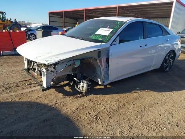 KMHLS4DG2SU880373 2025 HYUNDAI ELANTRA - Image 2